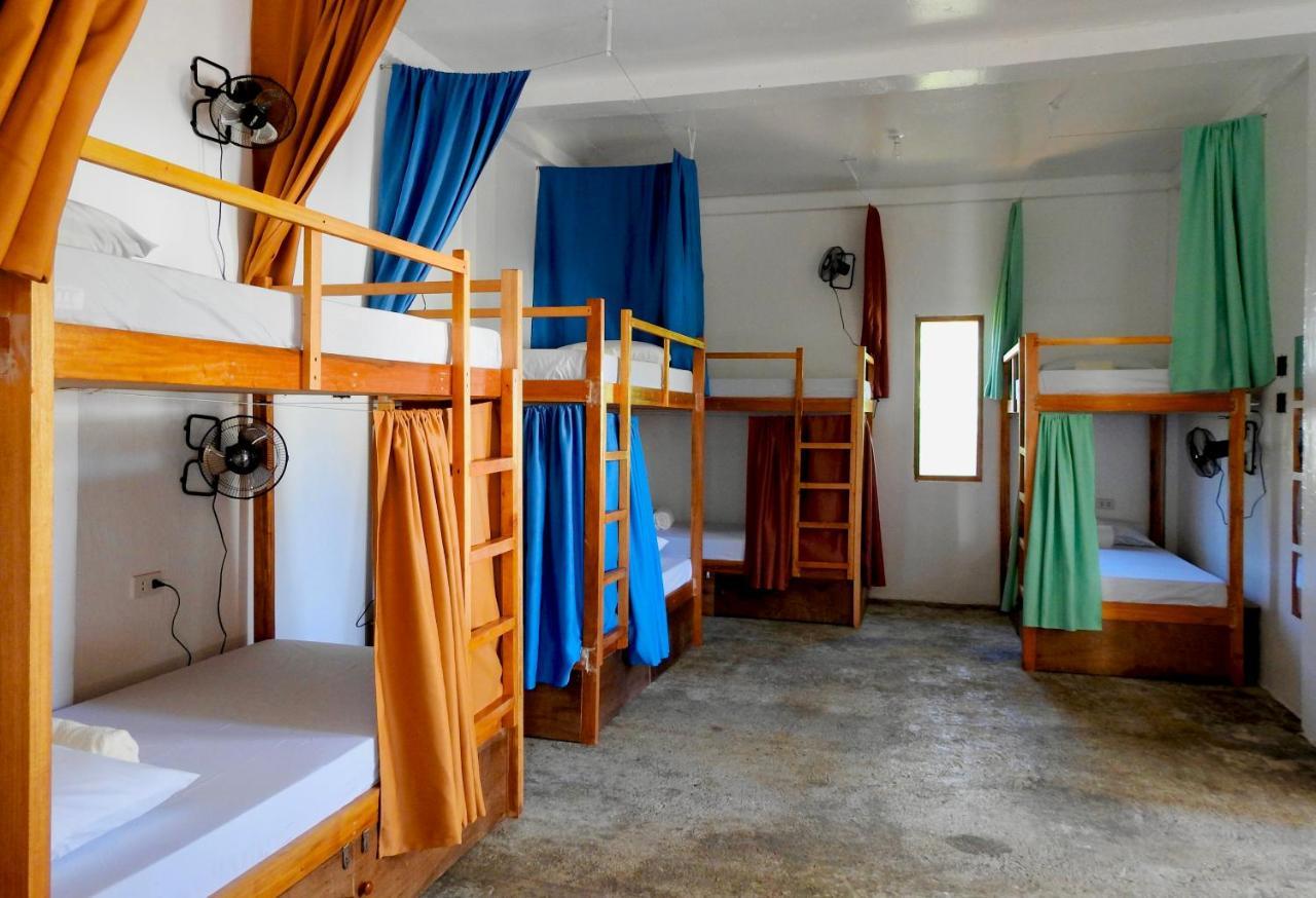 Three Little Birds Surf Hostel 卢纳将军城 外观 照片